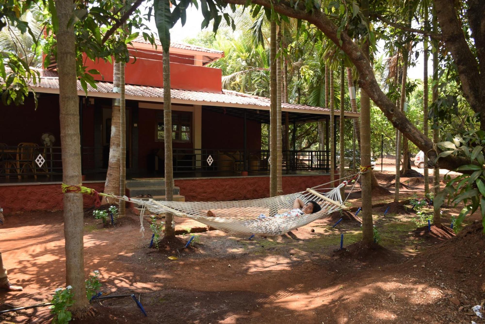Red Roof Farmhouse Chiplun Exterior photo